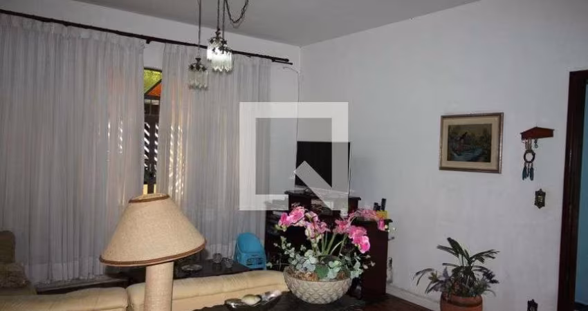 Casa à Venda - Campo Grande, 3 Quartos,  140 m2