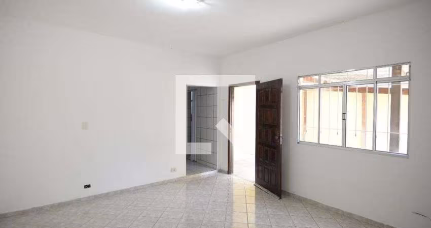 Casa à Venda - Vila Ema, 2 Quartos,  150 m2