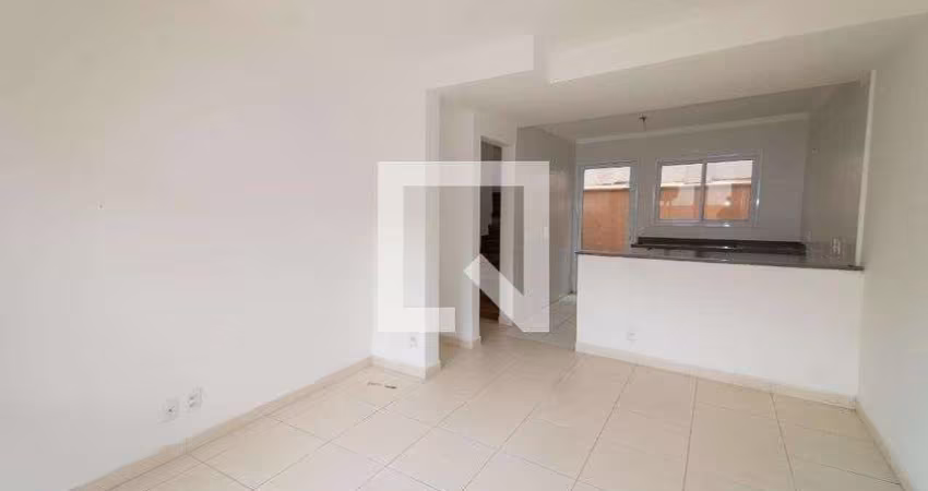 Casa à Venda - Vila Ema, 3 Quartos,  100 m2