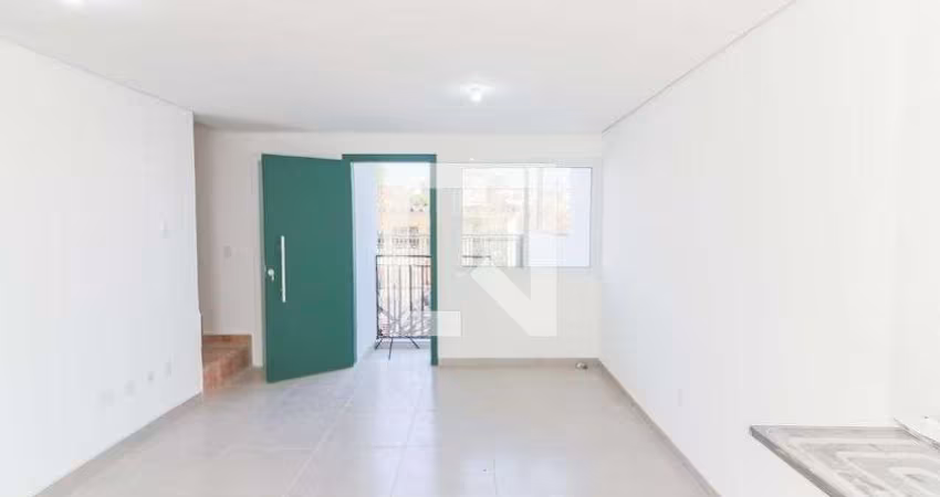 Casa à Venda - Jardim Éster Yolanda, 2 Quartos,  77 m2