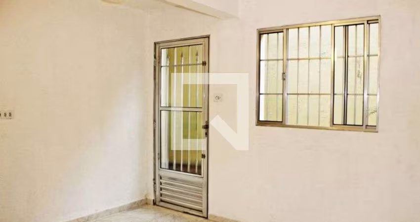 Casa à Venda - Vila Jacuí, 2 Quartos,  80 m2