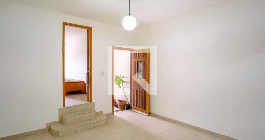 Casa à Venda - Penha de França, 2 Quartos,  100 m2