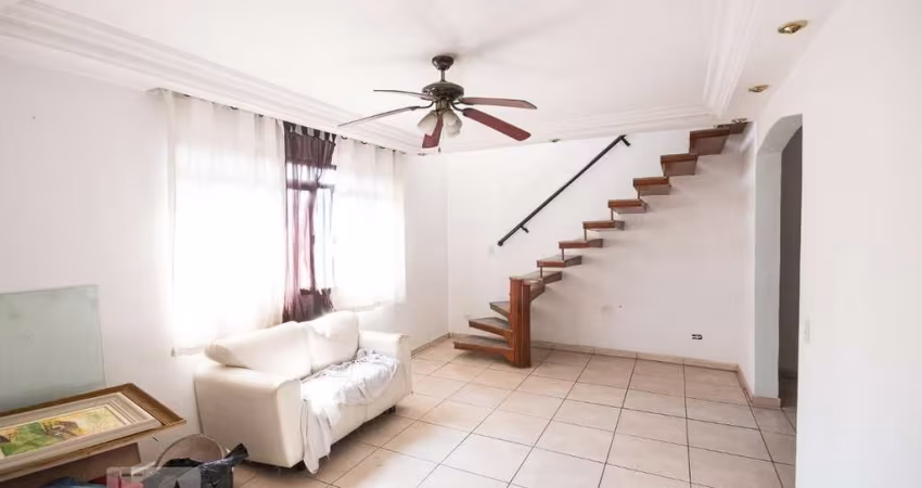 Casa à Venda - Bosque da Saúde, 3 Quartos,  300 m2