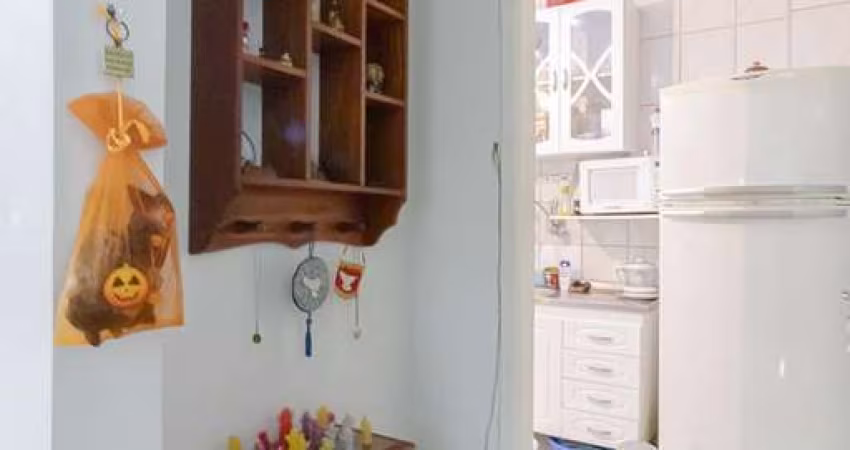 Apartamento à Venda - Aclimação, 2 Quartos,  70 m2