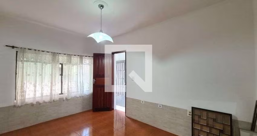 Casa à Venda - Vila Ema, 1 Quarto,  125 m2