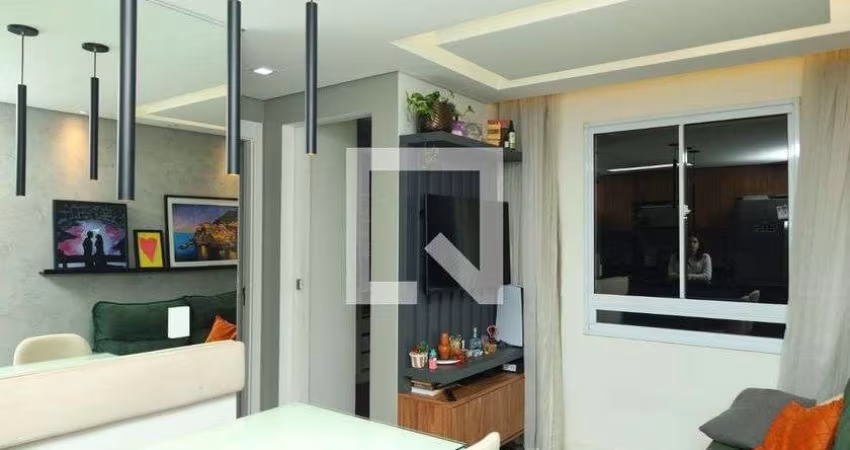 Apartamento à Venda - Vila Carmosina, 2 Quartos,  42 m2