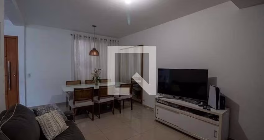 Casa à Venda - Jardim Éster Yolanda, 2 Quartos,  122 m2