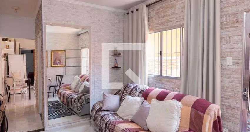 Casa à Venda - Jardim Brasília, 2 Quartos,  120 m2