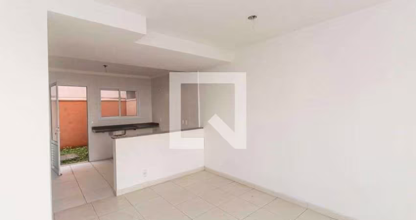 Casa à Venda - Vila Ema, 3 Quartos,  100 m2
