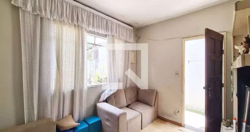 Casa à Venda - Sapopemba, 2 Quartos,  250 m2