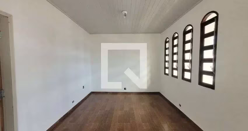 Casa à Venda - Bosque da Saúde, 2 Quartos,  180 m2