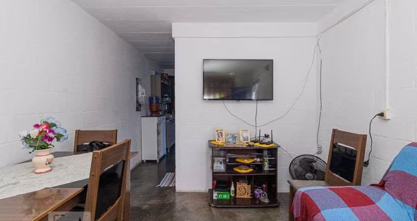 Casa à Venda - Jardim Peri, 2 Quartos,  60 m2