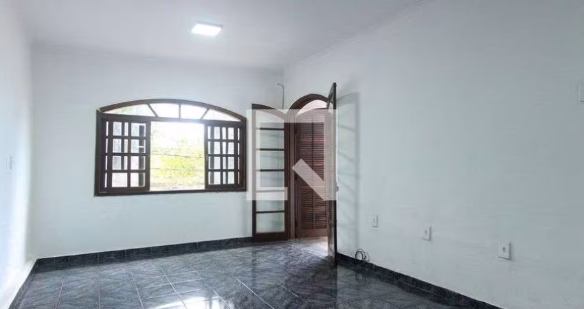 Casa à Venda - Jardim Santa Adelia, 1 Quarto,  250 m2