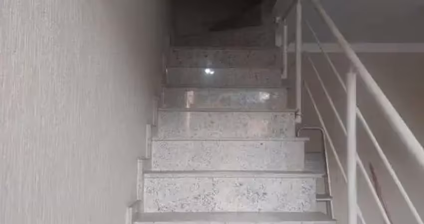Sobrado com 2 Suites 2 banheiros à Venda, 90m