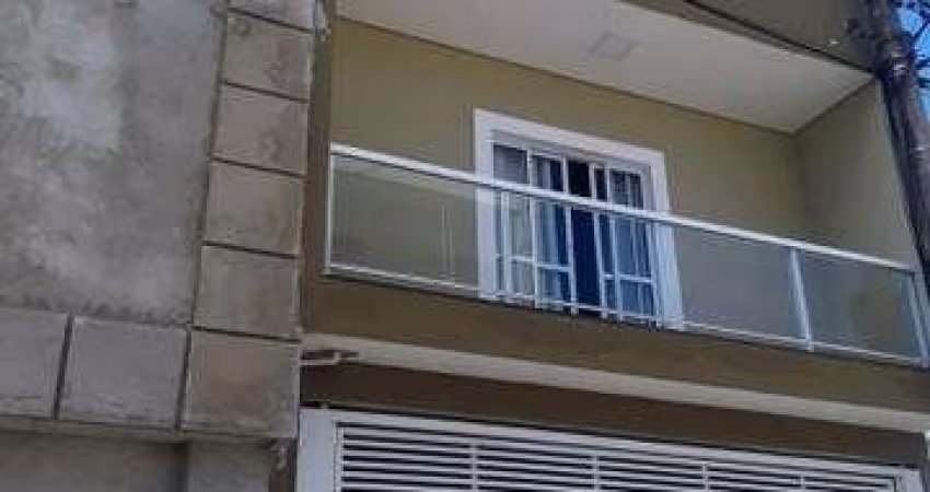 Sobrado à venda 240m² 3 dormitórios 1 suíte 1 vaga no Jardim Apurá
