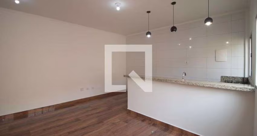 Casa à Venda - Vila Constança , 2 Quartos,  97 m2