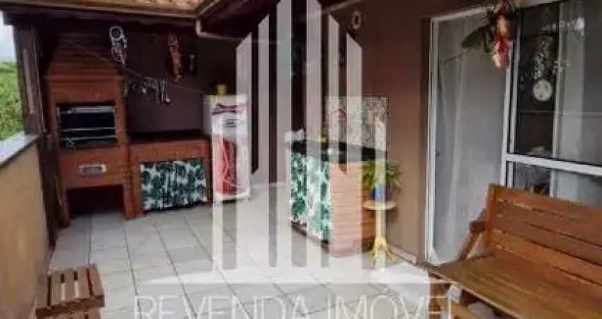 Oportunidade Imperdível! Apartamento Dúplex de 2 quartos com suíte e vista para área verde em Jardim Mangalot, SP. Venha conferir!