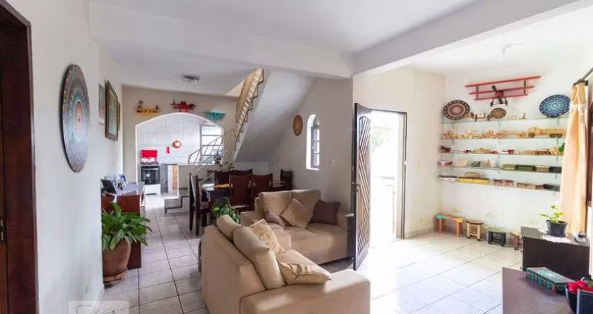 Casa à Venda - Artur Alvim, 5 Quartos,  200 m2