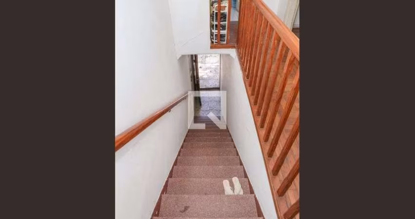 Casa à Venda - Bom Retiro, 2 Quartos,  75 m2