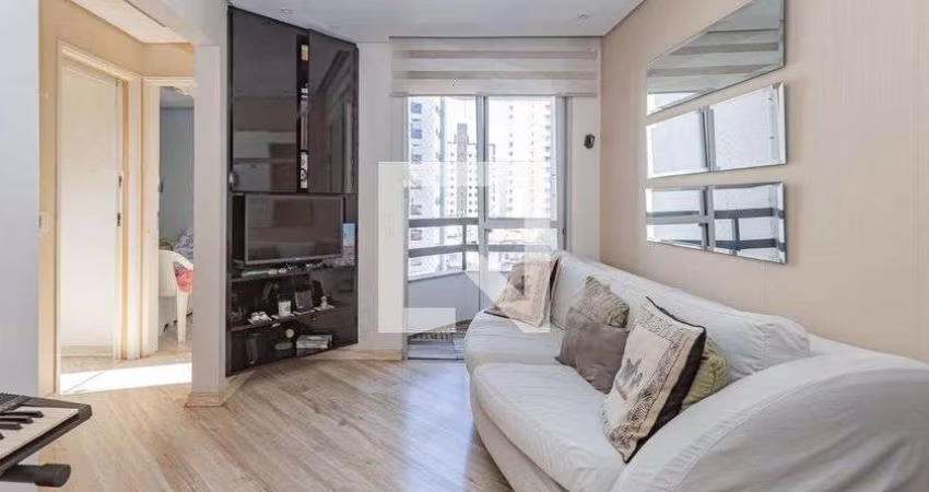 Apartamento à Venda - Bosque da Saúde, 2 Quartos,  52 m2