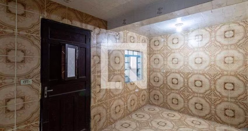 Casa à Venda - Vila Jacuí, 1 Quarto,  50 m2