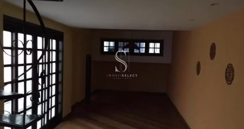 Saúde - sobrado de 180m² com 3 dormitórios, 1 suíte e 2 vagas.