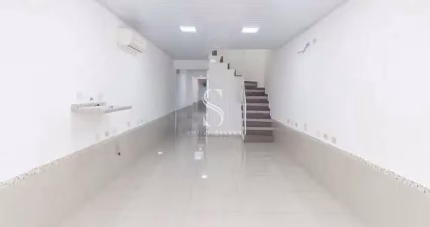 Casa comercial de 180m², possui 7 dormitórios, 3 banheiros e 1 vaga à venda na região de campo belo.