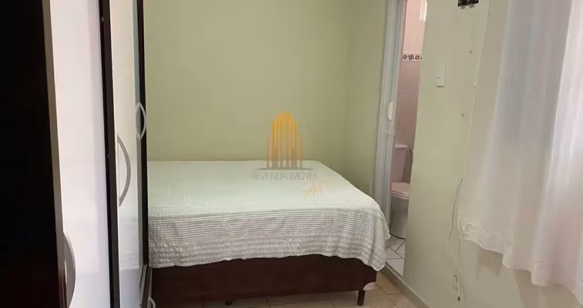 Sobrado residencial de 180m², com 3 dorm sendo 2 suítes, 1 sala e 2 vagas, à venda na região sacomã.