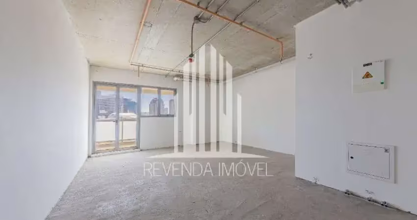 Sala comercial à venda em santo amaro, são paulo-sp: 01 sala, 02 banheiros, 4 vagas de garagem, 83,50 m² de área.