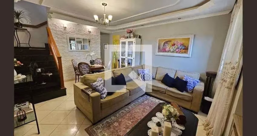 Casa com 3 quartos à venda na Rua Olga Silveira Campos, --, Jardim Brasília, São Paulo