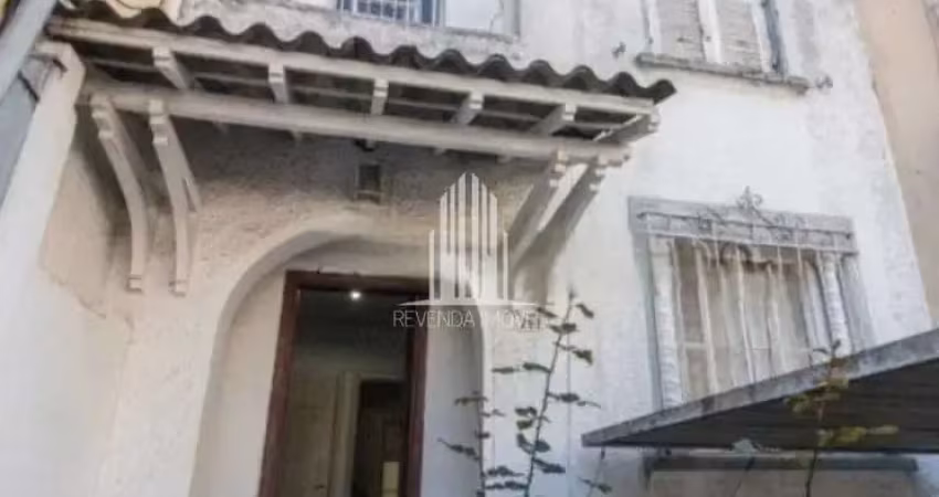 Casa à venda na liberdade, são paulo-sp: 3 quartos, 1 sala, 2 banheiros, 1 vaga de garagem, 120m² de área.