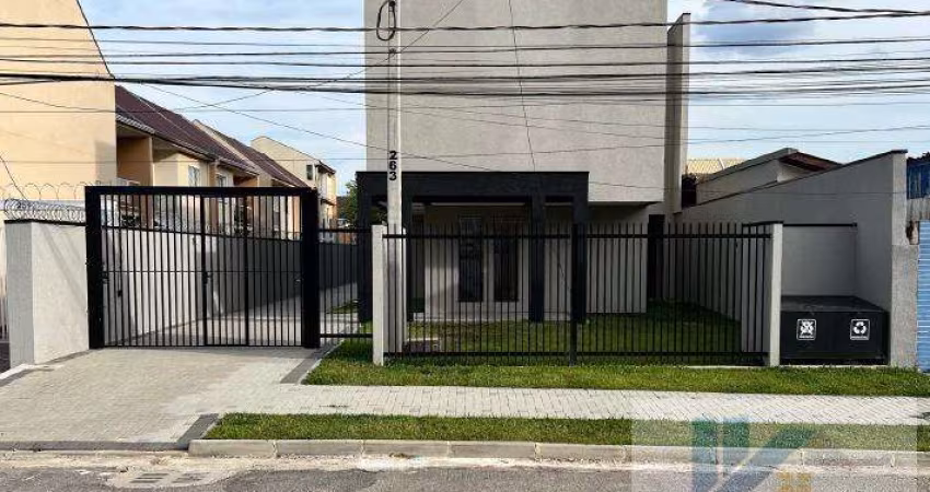 Sobrado para Venda em Curitiba, Uberaba, 3 dormitórios, 1 suíte, 2 banheiros, 1 vaga