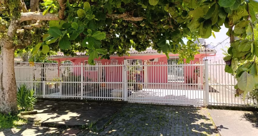 Terreno com casa averbada, Terreno de 568 m²,  Centro em Guaratuba-PR, por R$ 1.220.000,00