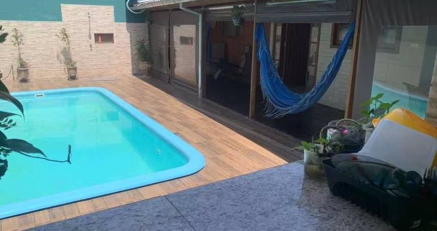 Casa para Venda em Florianópolis, São João do Rio Vermelho, 3 dormitórios, 2 banheiros, 1 vaga