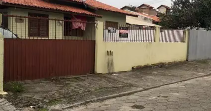 Casa para Venda em Florianópolis, Ingleses do Rio Vermelho, 3 dormitórios, 1 suíte, 2 banheiros, 2 vagas