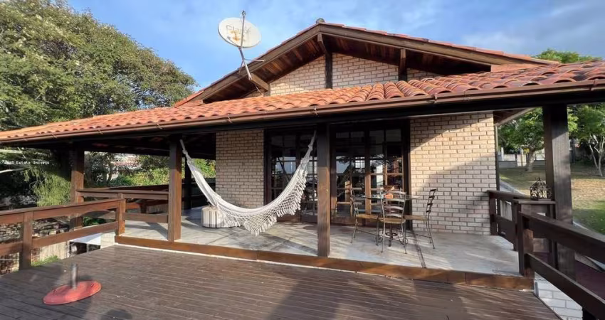 Casa para Venda em Florianópolis, Ingleses do Rio Vermelho, 4 dormitórios, 2 suítes, 2 banheiros