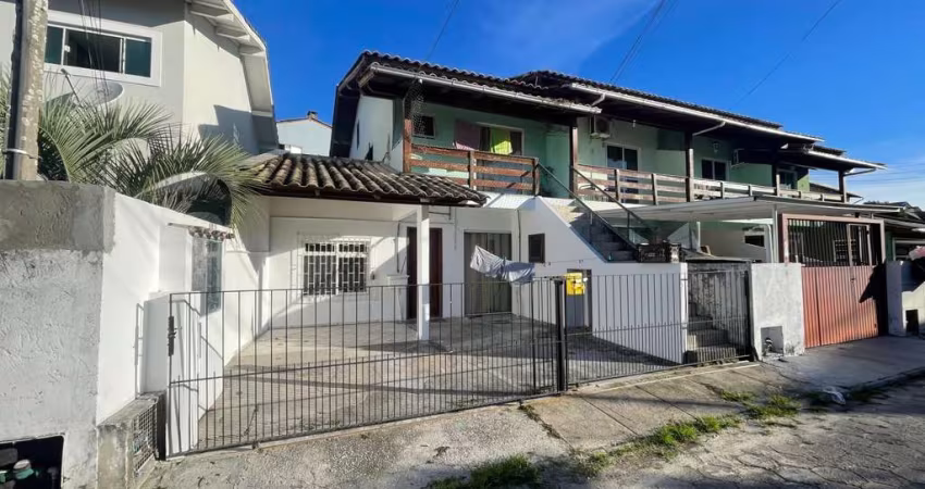 Casa para Locação em Florianópolis, Ingleses do Rio Vermelho, 4 dormitórios, 1 banheiro, 1 vaga