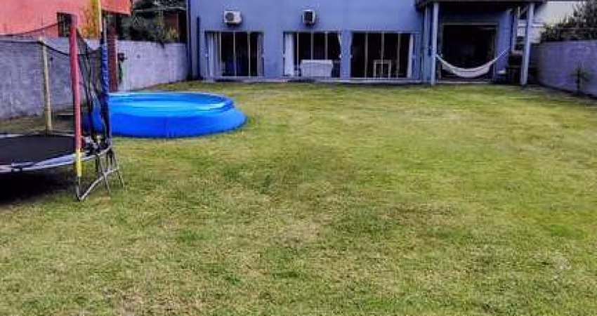 Apartamento para Venda em Florianópolis, São João do Rio Vermelho, 3 dormitórios, 2 suítes, 1 banheiro, 1 vaga
