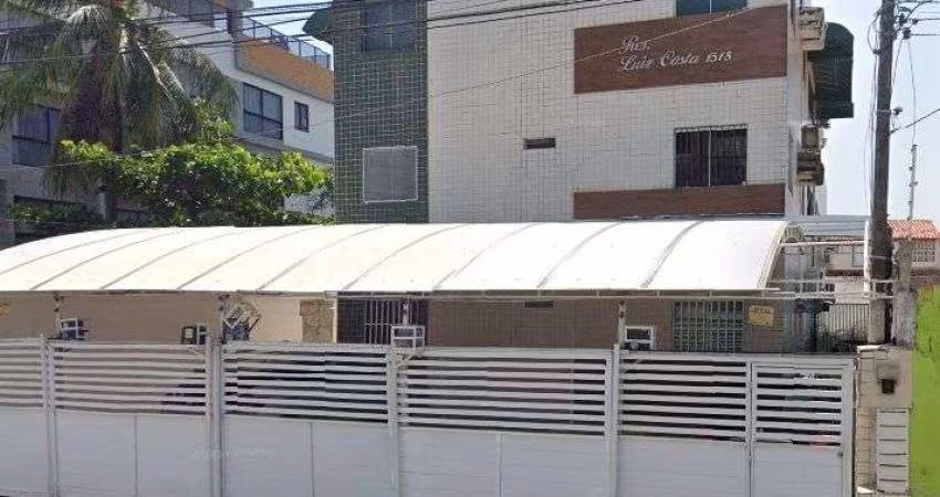 Apartamento semi mobiliado a 60m da praia no melhor do Bessa!