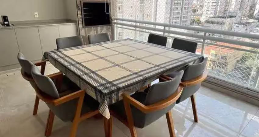 Belissimo apartamento recém reformado, com 126m², 3 suítes, varanda gourmet, 2 vagas de garagem e d