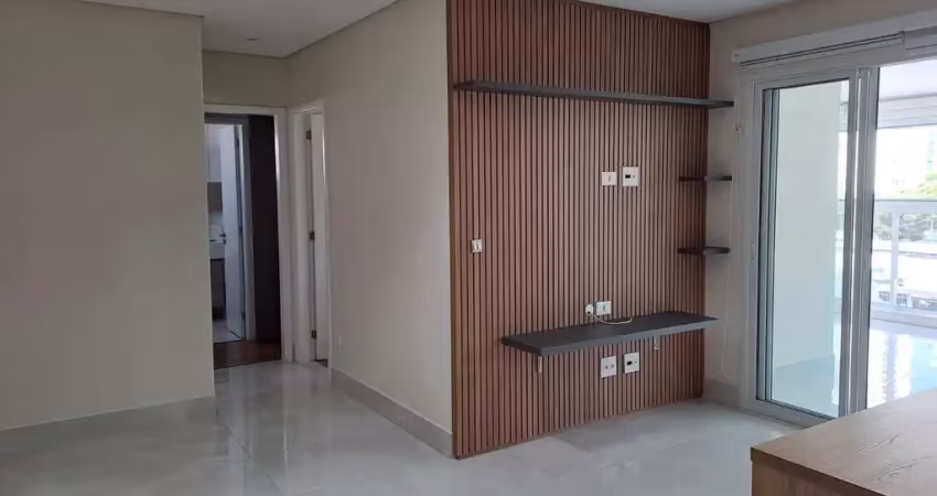 Pronto para morar com varanda gourmet, 2 quartos (1 suíte) e 2 vagas + depósito, vila gomes cardim,