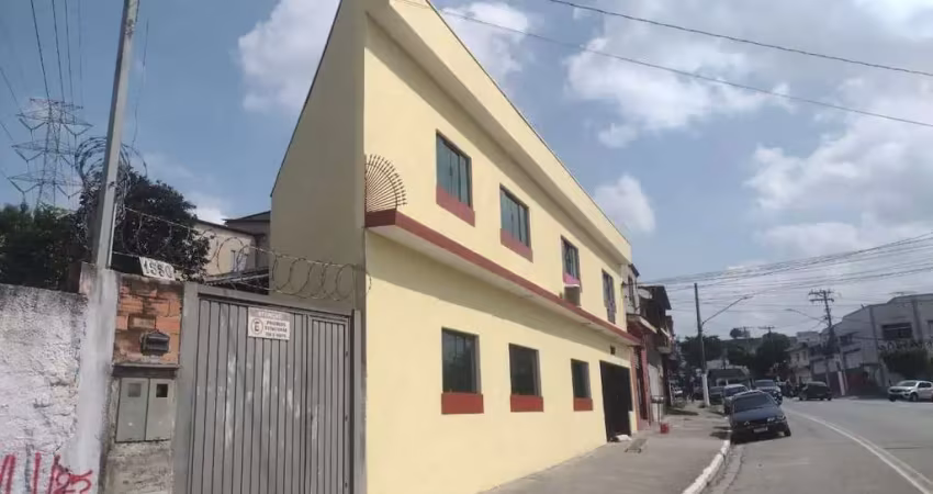 Conjunto comercial todo terreo com 124 m² para locação completo, recepção, 2 banheiros, cozinha, al