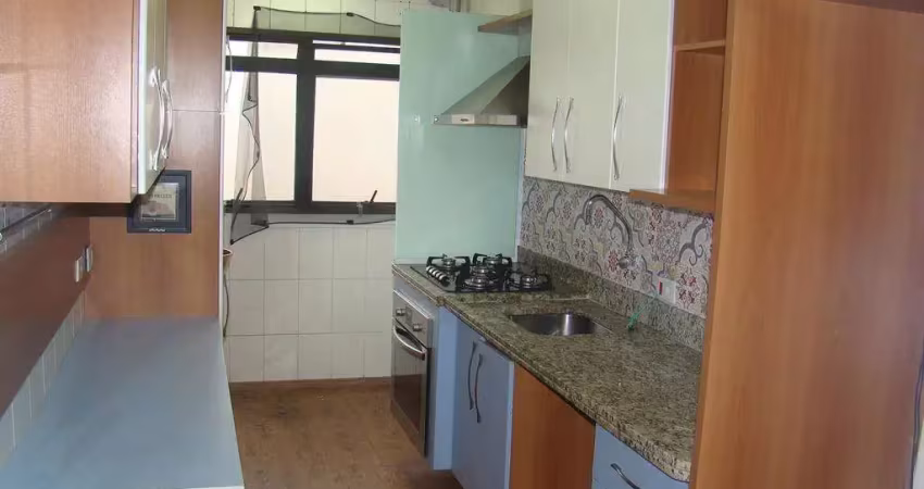Ótimo custo beneficio na mooca, com 68m², 3 dormitórios (1 suíte), sala com 2 ambientes, sacada e 1