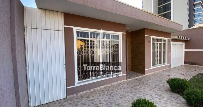 Casa com 3 dormitórios à venda, terreno com 395 m² por R$ 600.000,00 - Orfãs - Ponta Grossa/PR