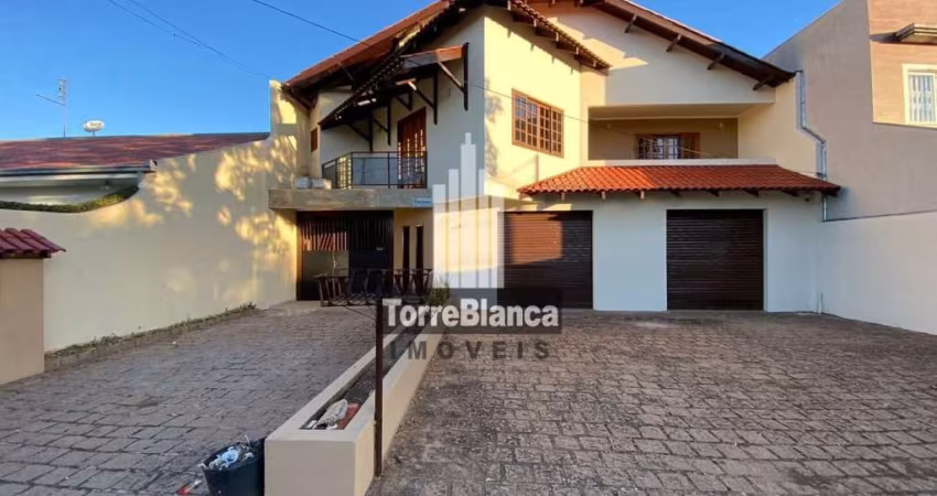 Sobrado para locação com 5 quartos, cozinha com armários, churrasqueira e garagem para 4 carros - 3