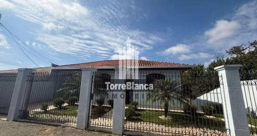 Casa para Venda e Locação, 2 quartos, Edícula com churrasqueira, Terreno Amplo, 147 m², Nova Rússia