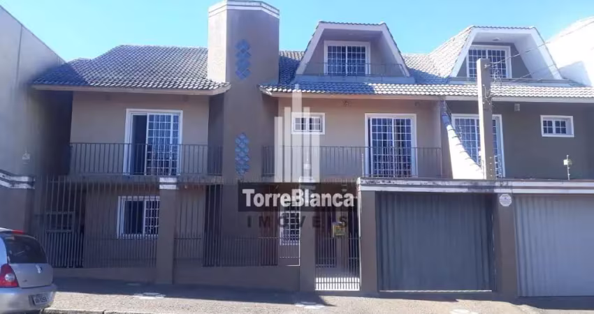 Sobrado à venda 3 Quartos, 1 Suite, 4 Vagas, 199.8M², Uvaranas, Ponta Grossa - PR