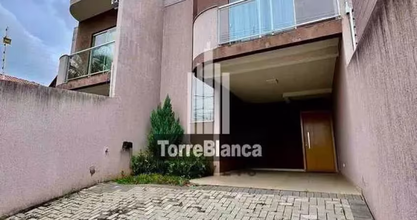 Locação  ou venda - sobrado com 3 quartos (sendo 1 suíte), área externa com churrasqueira, 2 vagas,