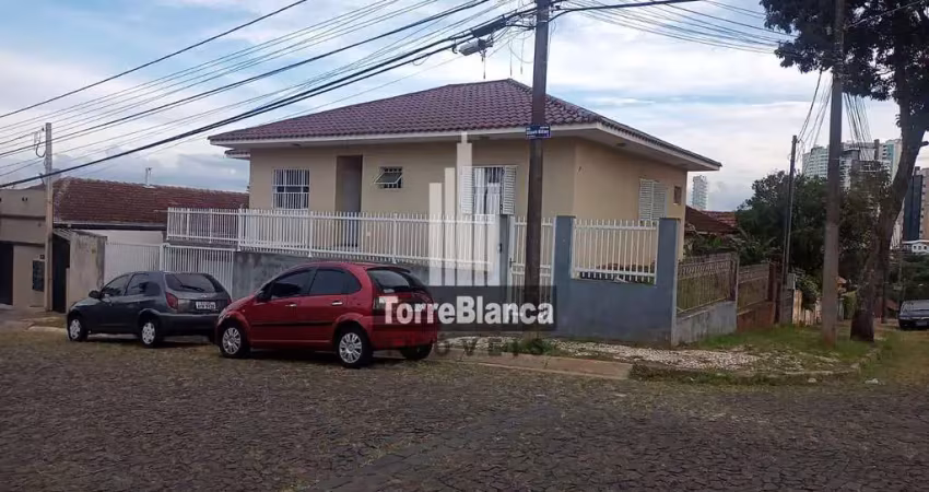 Casa com 3 quartos à venda na Rua Coelho Neto, Uvaranas, Ponta Grossa