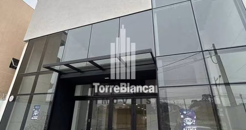 Sala Comercial de 2 Pavimentos com Elevador e 4 Vagas de Estacionamento